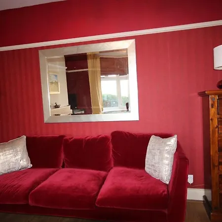 Holiday home Cornellian