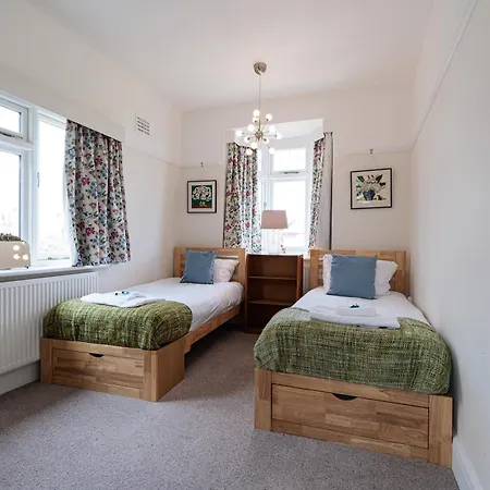 Cornellian Retreat - Charming Rural Fringe 1930's Semi Detached